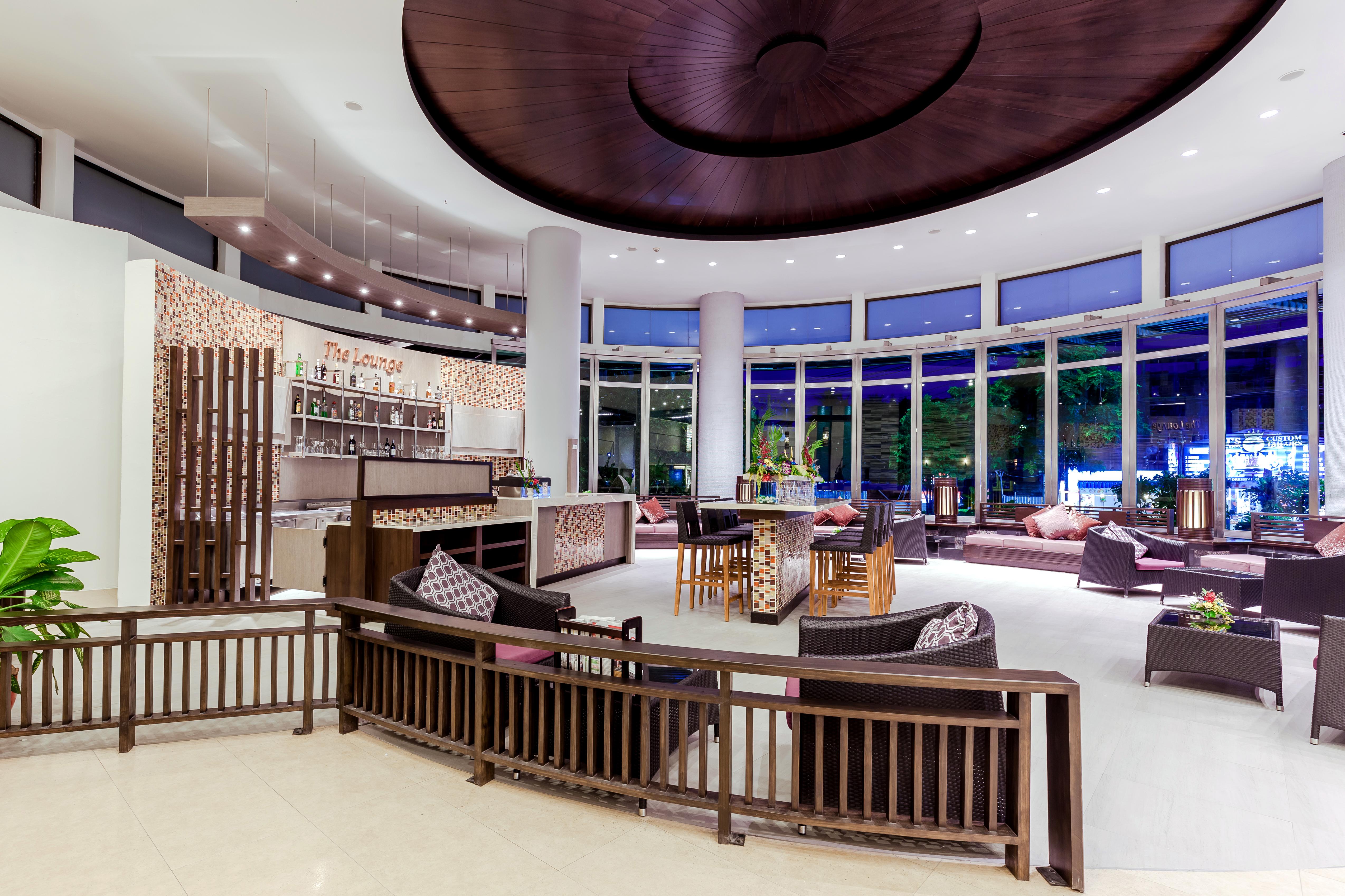 Deevana Plaza Phuket - Sha Extra Plus Patong Esterno foto
