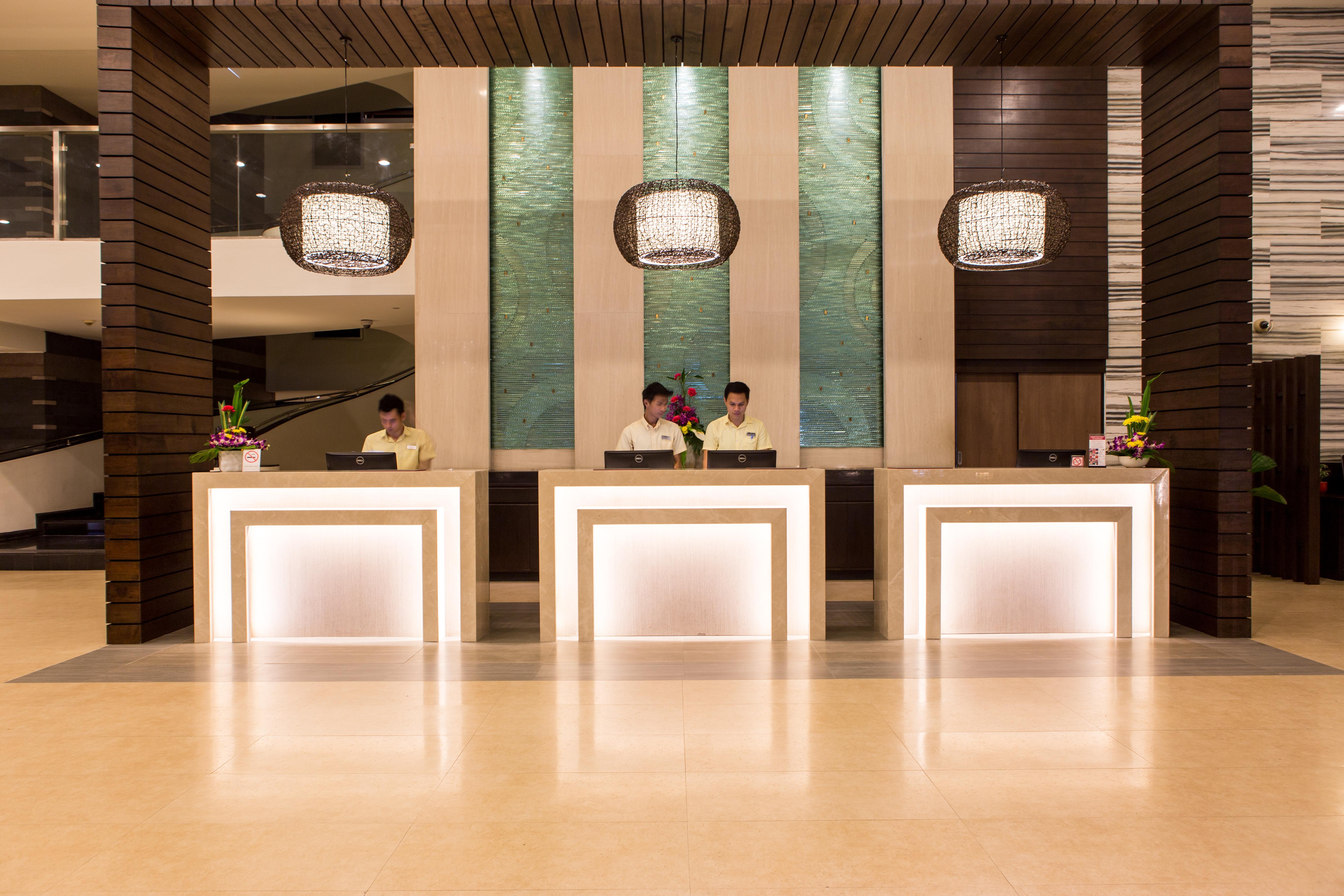 Deevana Plaza Phuket - Sha Extra Plus Patong Esterno foto