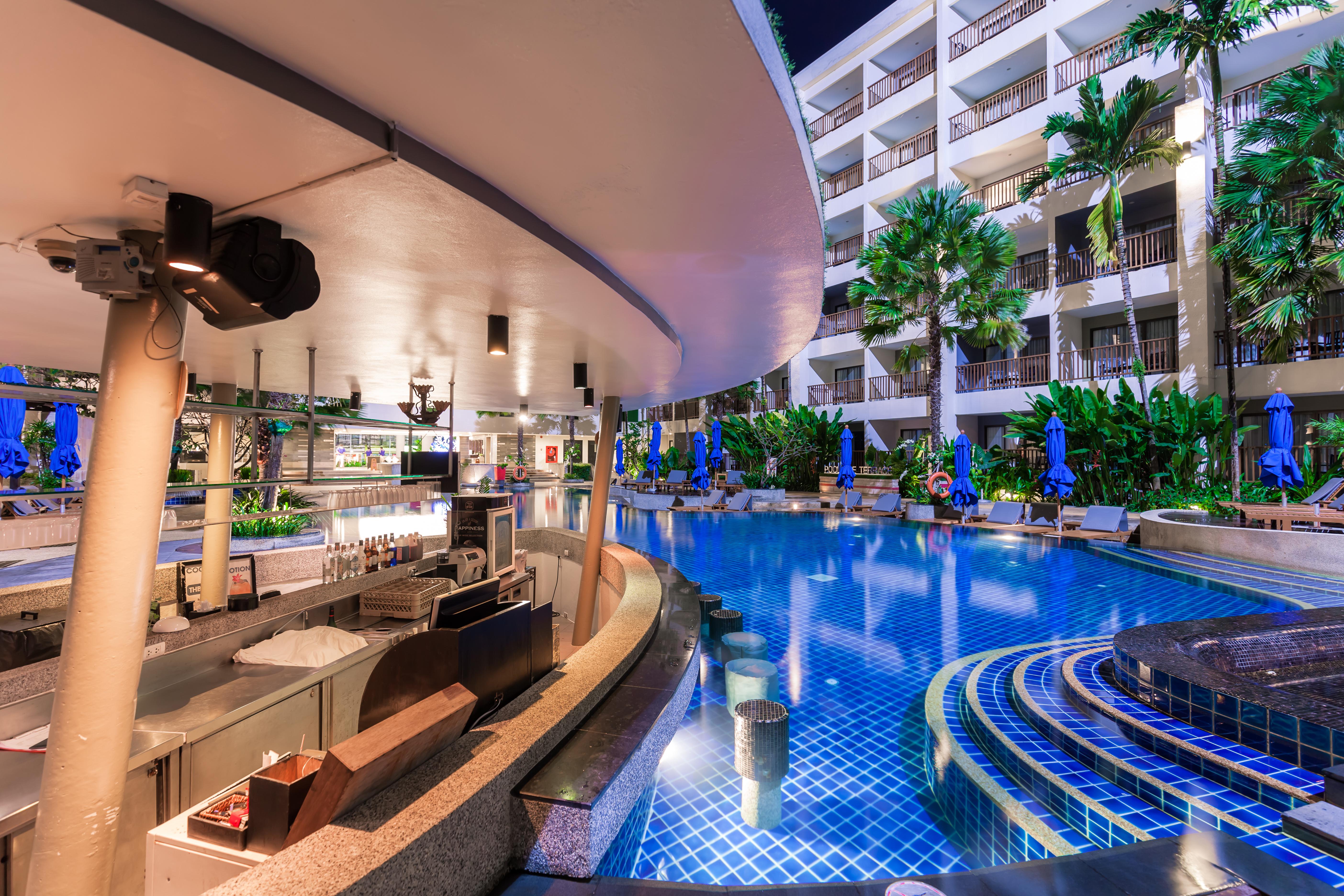 Deevana Plaza Phuket - Sha Extra Plus Patong Esterno foto