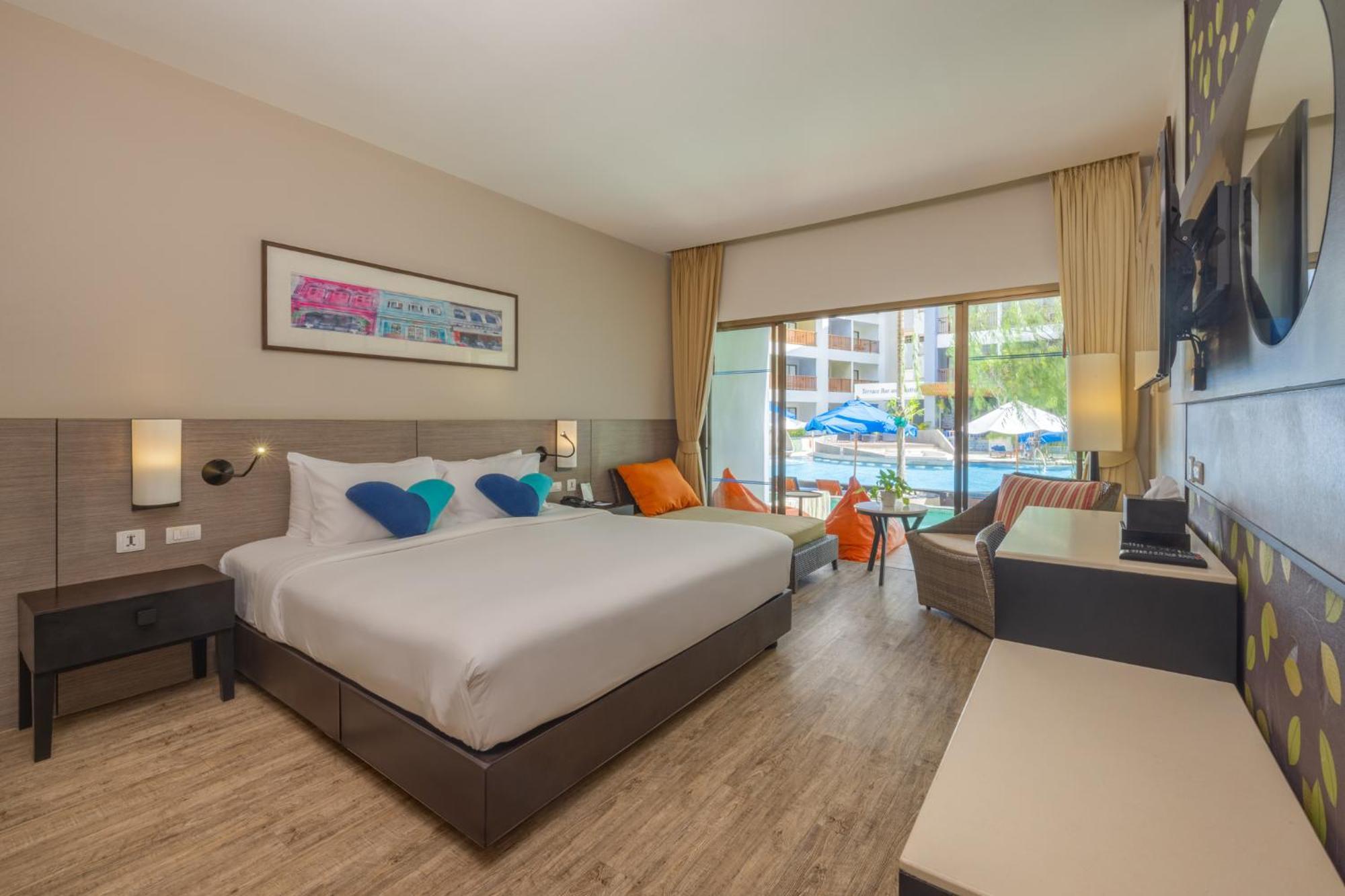 Deevana Plaza Phuket - Sha Extra Plus Patong Esterno foto