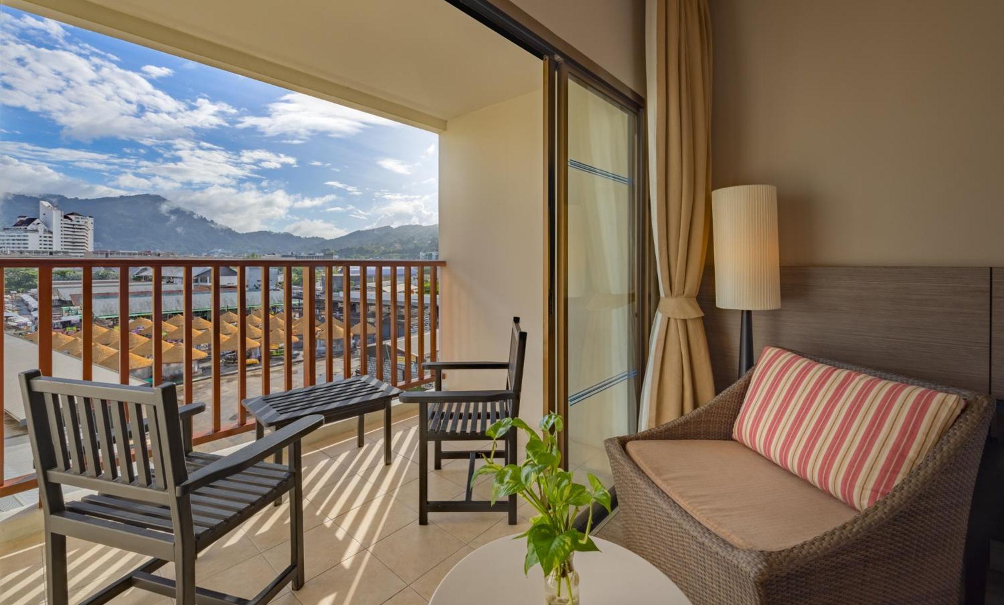 Deevana Plaza Phuket - Sha Extra Plus Patong Esterno foto